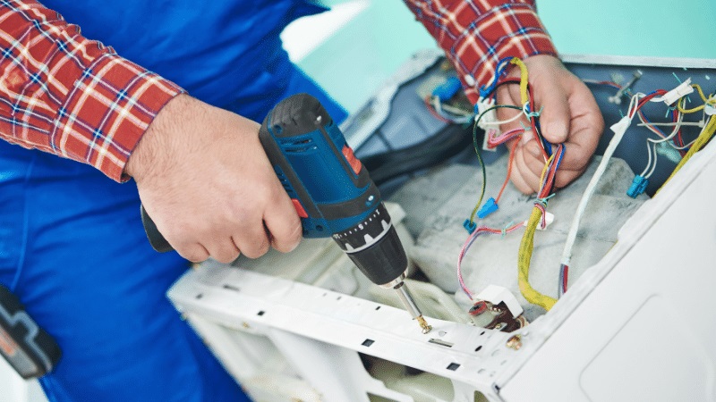 Köprübaşı Bosch Bosch çamaşır makinesi kart tamiri – Su almama arızası orijinal parça ile giderildi. - Teknik servis örneği